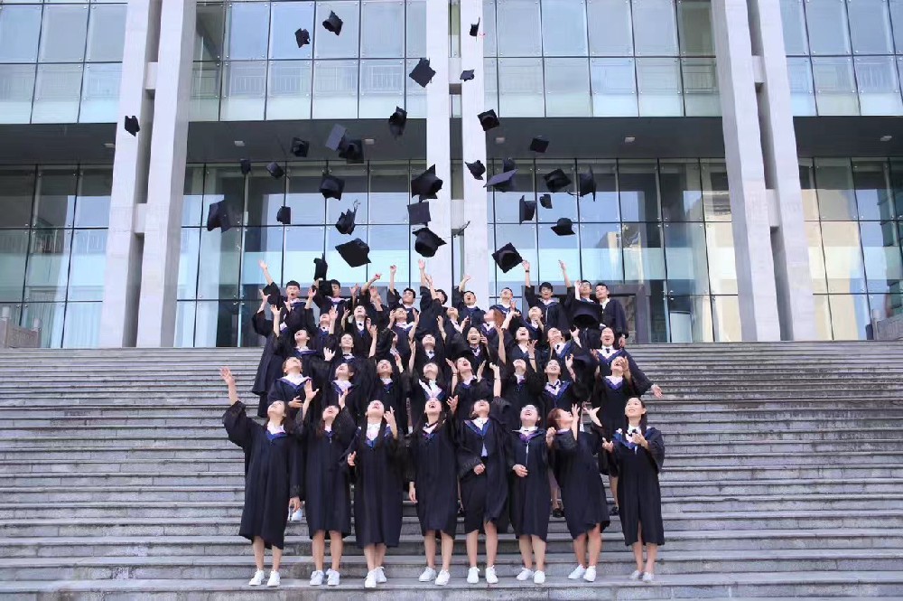 老師，您辛苦啦！